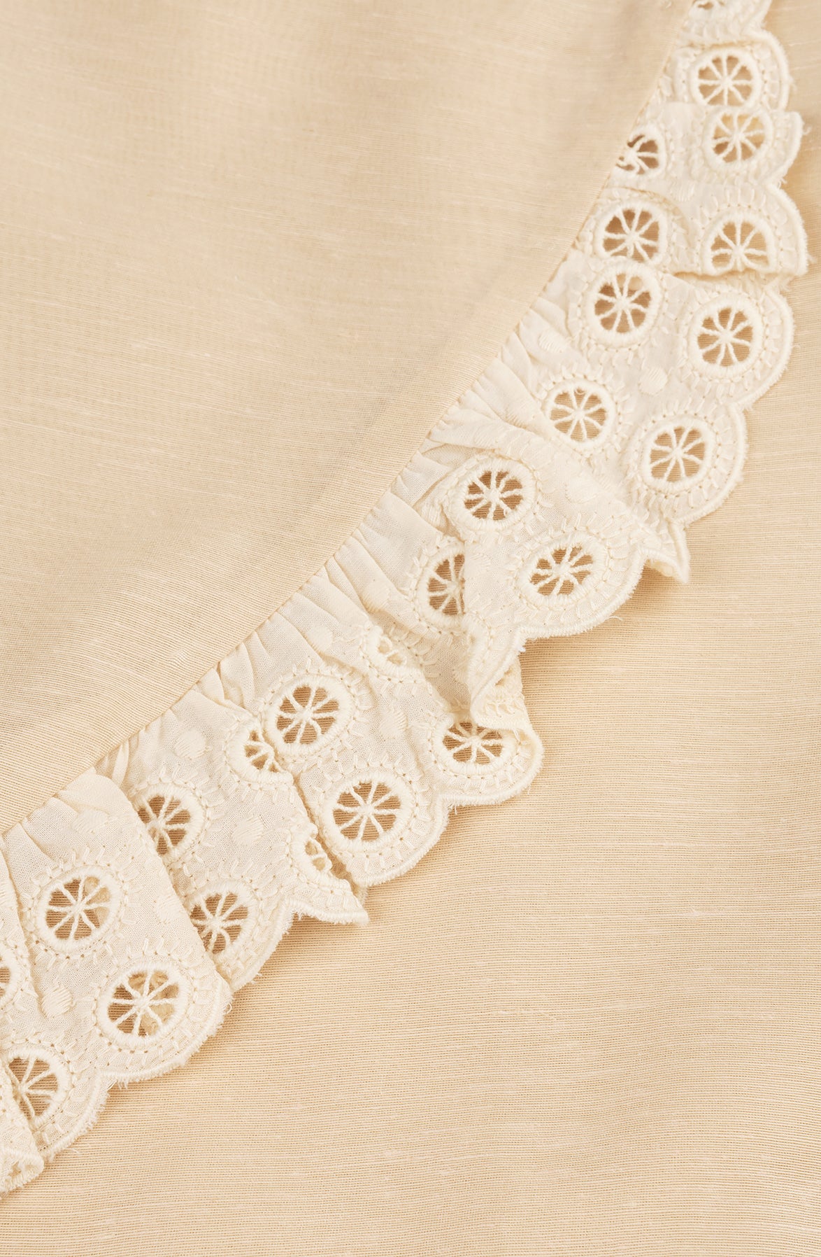 Cedar Rok | Beige